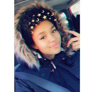 Meet your Posher, Olivia